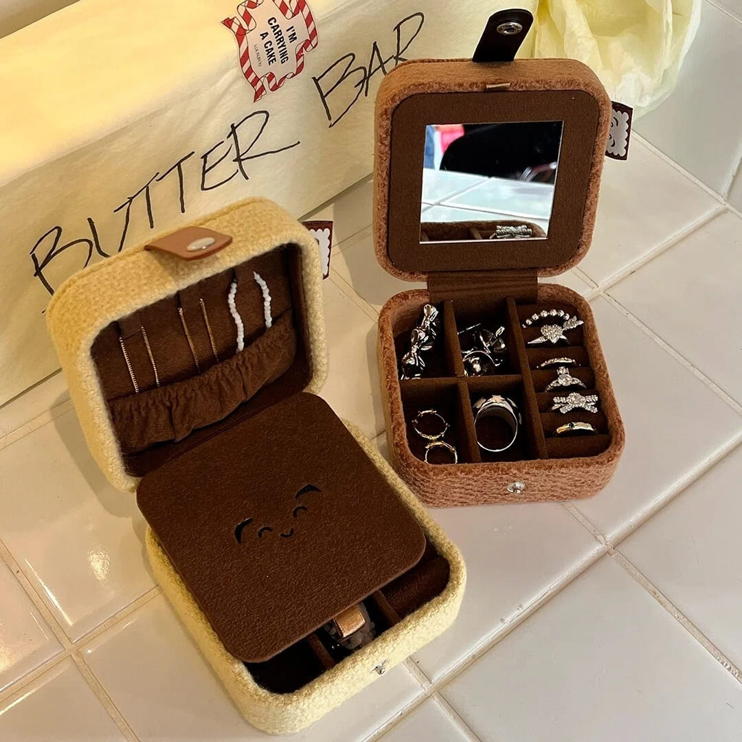 Happy Biscuit Jewelry Case - Cute Cookie-Shaped Travel Jewelry Organizer
