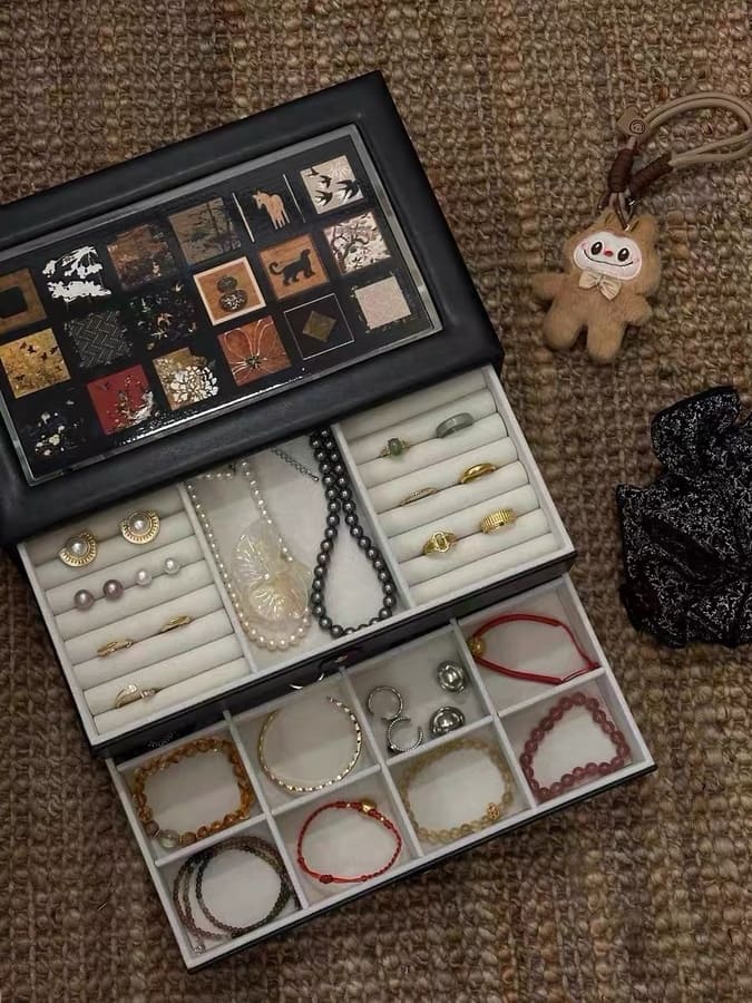 Vintage Collage Jewelry Box - Large 2-Tier Leather Jewelry Organizer with Dustproof Lid