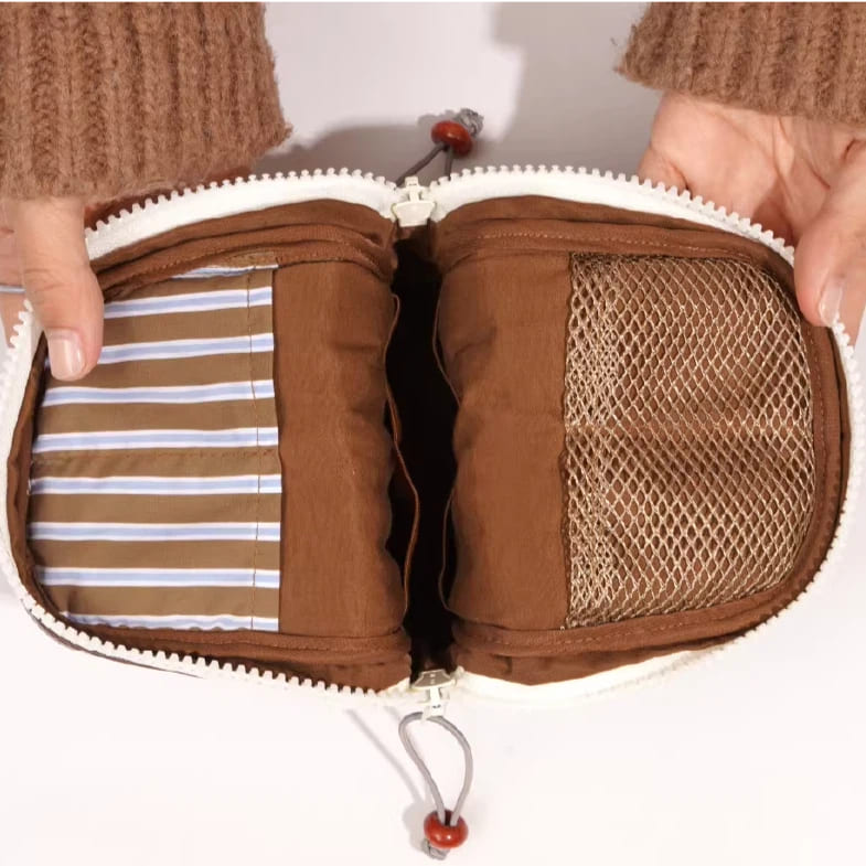 Stroll Makeup Brush Bag - Large Capacity Foldable Stand-Up Travel Organizer