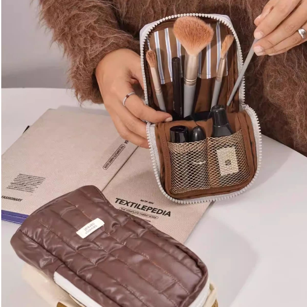 Stroll Makeup Brush Bag - Large Capacity Foldable Stand-Up Travel Organizer