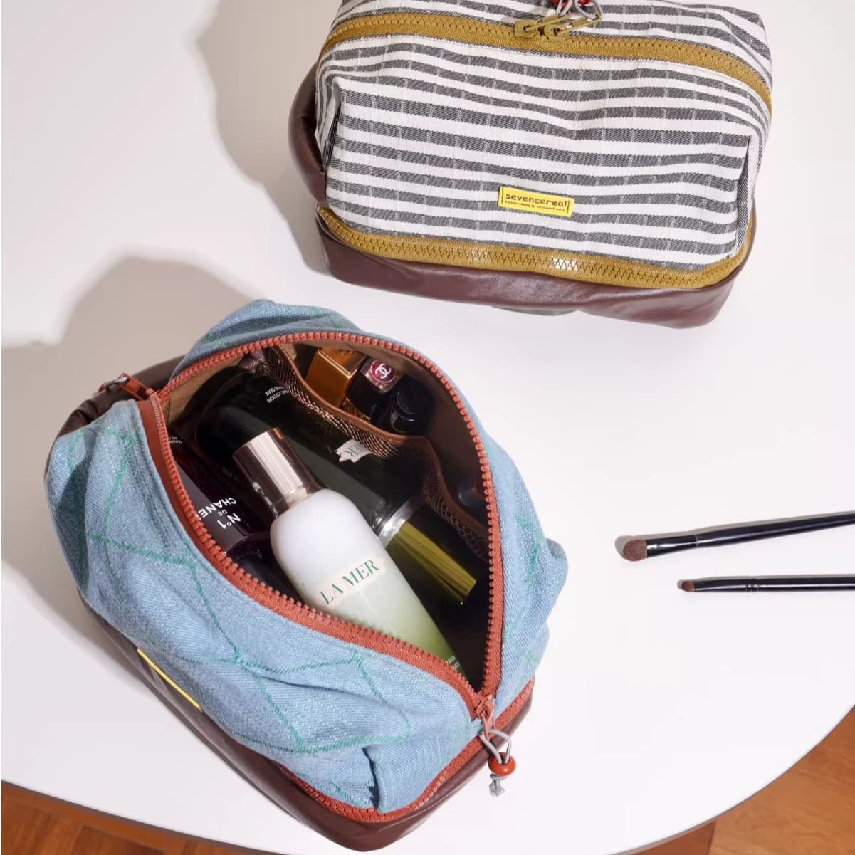 Double-Layer Wet & Dry Separation Cosmetic Bag - Large Capacity Travel Organizer