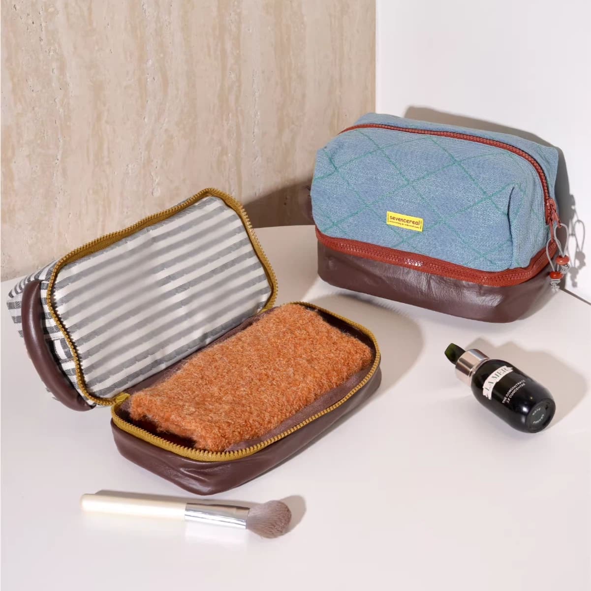 Double-Layer Wet & Dry Separation Cosmetic Bag - Large Capacity Travel Organizer